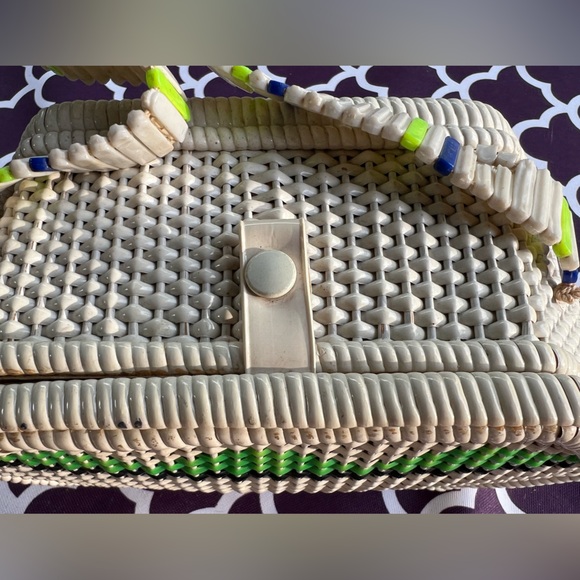 Women’s white vintage antique hand bag beads and wood - Picture 2 of 5